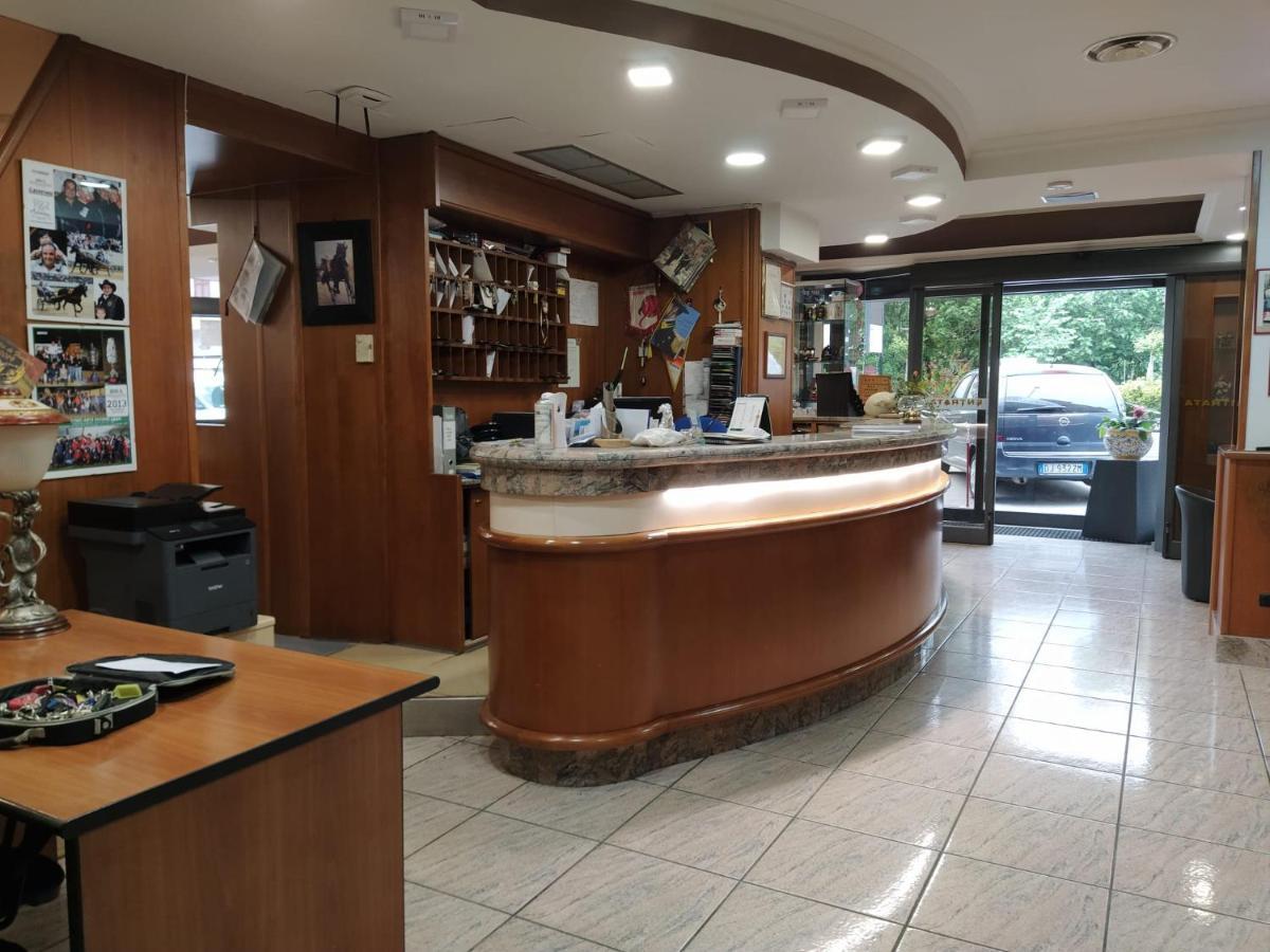Hotel Residence Memmina Frosinone Extérieur photo