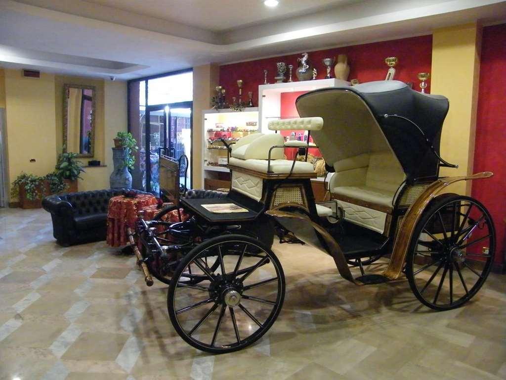 Hotel Residence Memmina Frosinone Intérieur photo