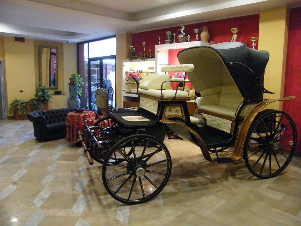 Hotel Residence Memmina Frosinone Intérieur photo