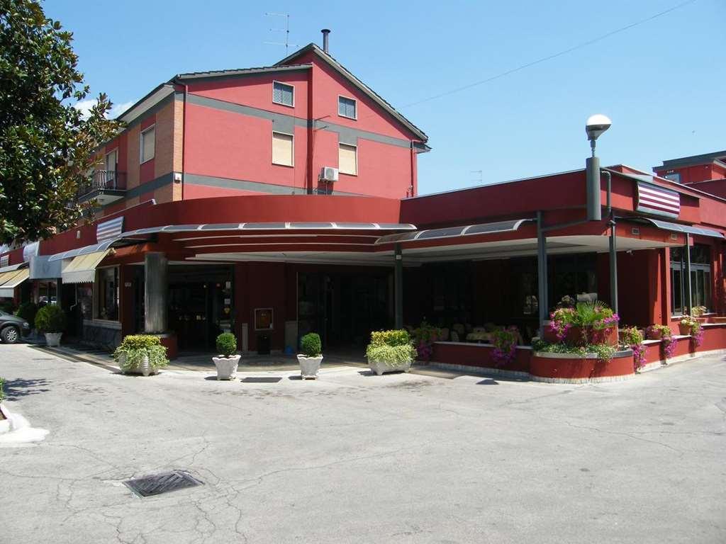 Hotel Residence Memmina Frosinone Extérieur photo