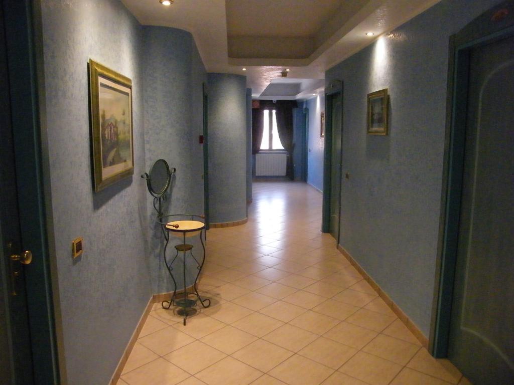 Hotel Residence Memmina Frosinone Extérieur photo
