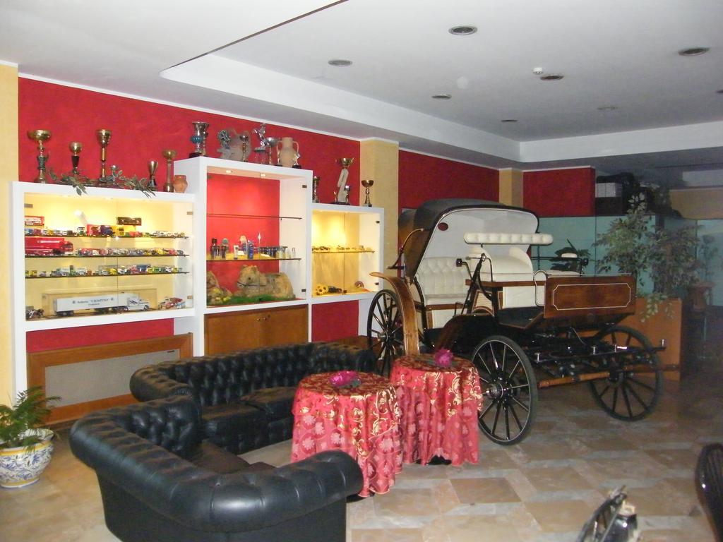 Hotel Residence Memmina Frosinone Extérieur photo