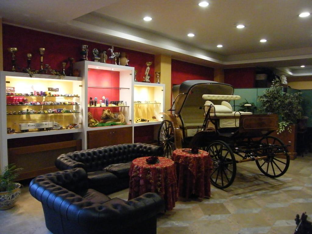 Hotel Residence Memmina Frosinone Extérieur photo